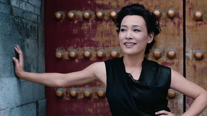 Joan Chen Photo 30
