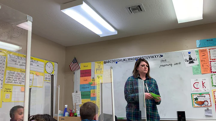 Julie Lofton Photo 17
