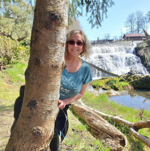 Susan Martinson Photo 8