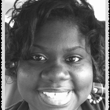 Latoya Thomas Photo 14