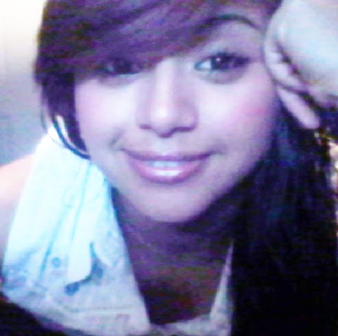 Vilma Paredes Photo 7