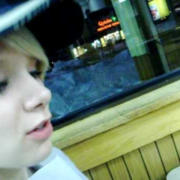 Cassandra Swanson Photo 11