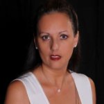Emma Parsons Photo 35