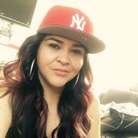 Kimberly Caro Photo 3