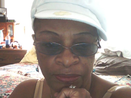 Dianne Smith Photo 26