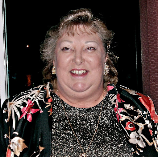 Christine Wallace Photo 13