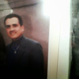 Geno Flores Photo 8