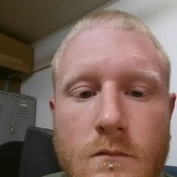 Erik Hinson Photo 1