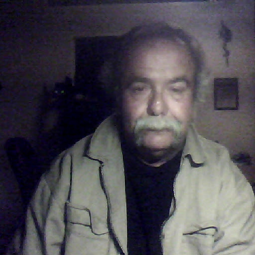 Christopher Linares Photo 14