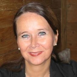 Christine Schneider Photo 13