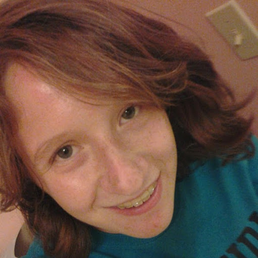 Holly Boyer Photo 13