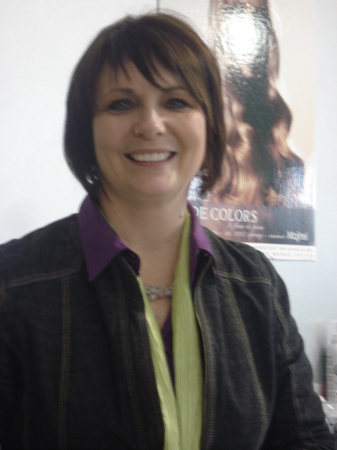Debbie Cain Photo 15