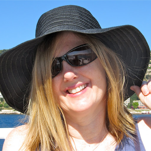 Christa Cook Photo 3
