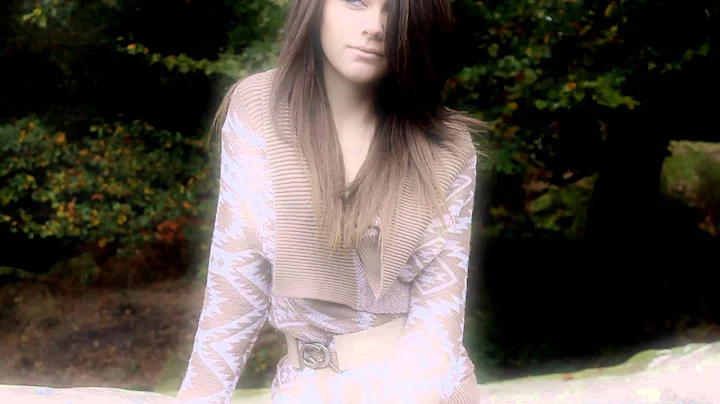Janie Davis Photo 37