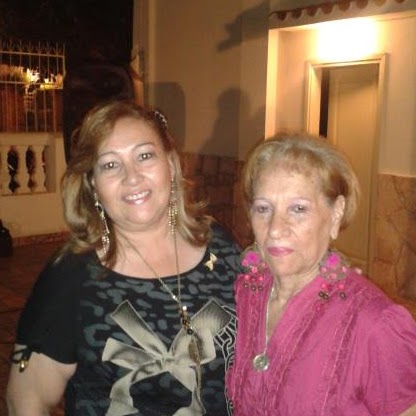 Elsa Benitez Photo 12
