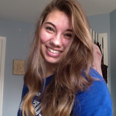 Hannah Hughes Photo 16