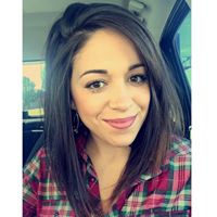 Courtney Hooper Photo 8