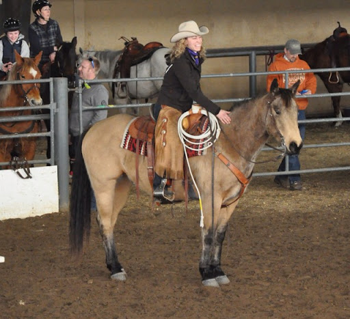 Janelle Phillips Photo 9