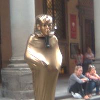 Linda El Photo 1