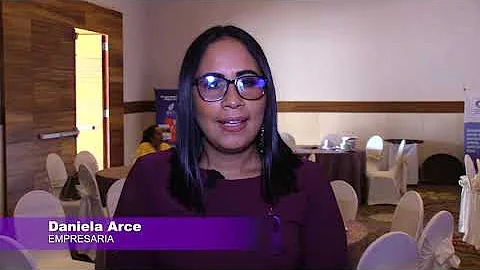 Christine Arce Photo 22