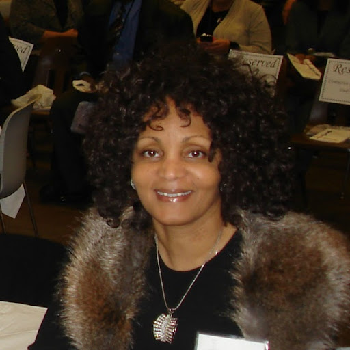 Toni Bush Photo 9