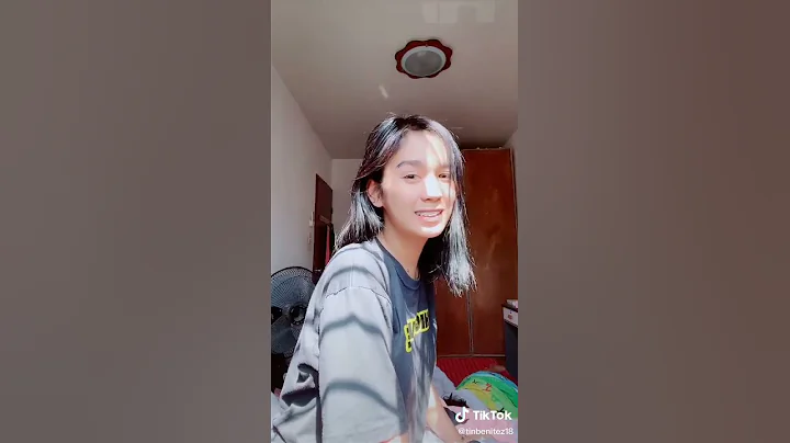 Cristina Benitez Photo 35