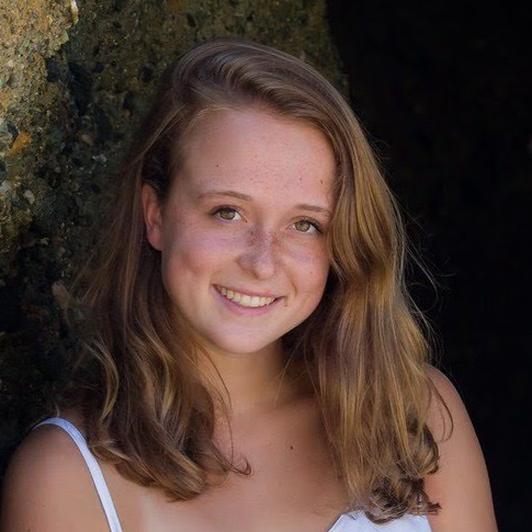 Emily Ball Photo 14