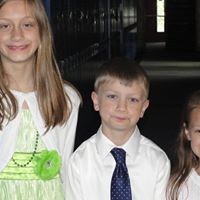 Amy Rowe Photo 4