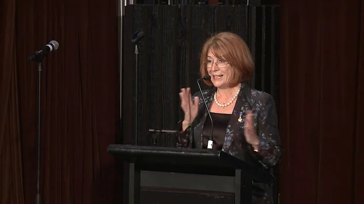 Christine Bennett Photo 42