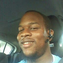 Earnest Moore Photo 11