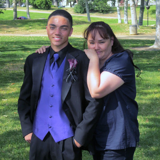 Lori Hall Photo 15