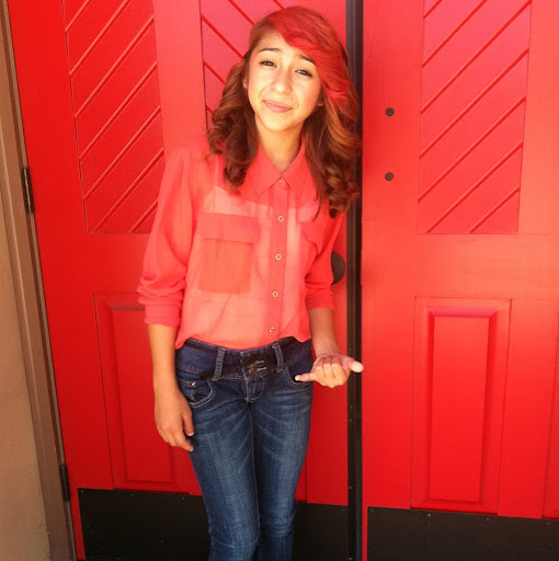 Angelina Guillen Photo 11