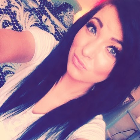 Ashlee Olson Photo 11