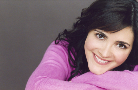 Alison Robertson Photo 17