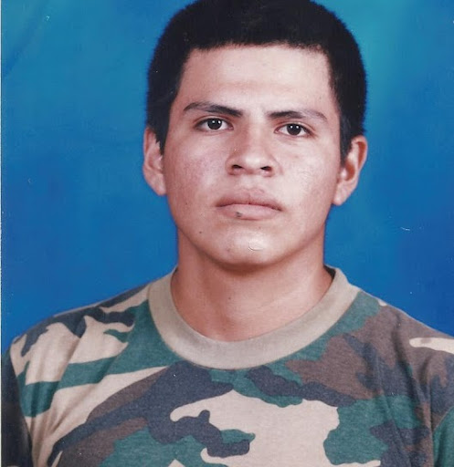 Alexander Salinas Photo 13