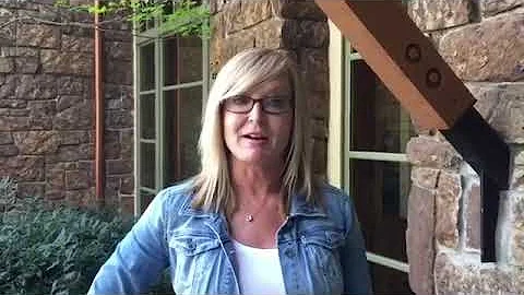 Linda Cummins Photo 31