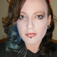 Holly Cartwright Photo 4