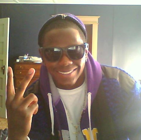 Deandre Brown Photo 6