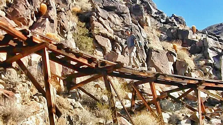Julie Mountain Photo 13