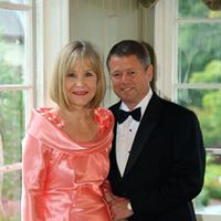 Elizabeth Abernethy Photo 1