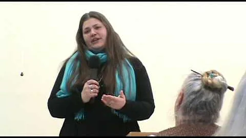 Jennifer Innes Photo 27