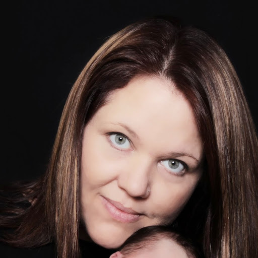 Elisabeth Phillips Photo 11