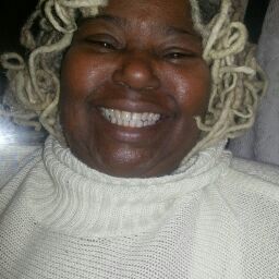 Renee Mays Photo 9