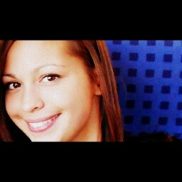 Stephanie Seiler Photo 14