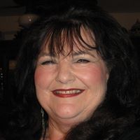 Terrie Hall Photo 4