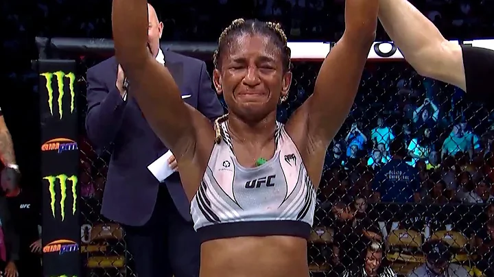 Angela Hill Photo 41