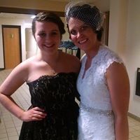 Anne Hall Photo 4