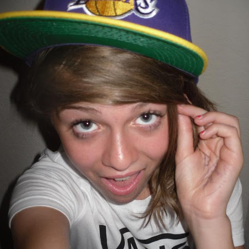 Emma Spicer Photo 12