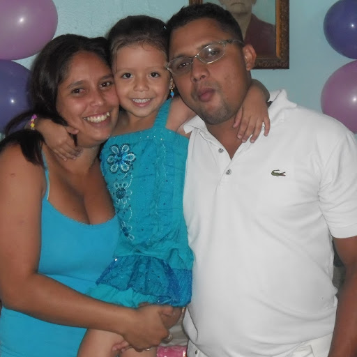 Carolina Gonzalez Photo 12