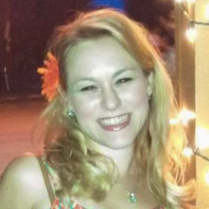 Jennifer Evans Photo 17